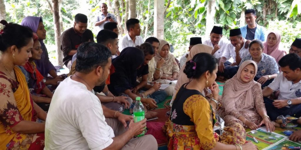 Kegiatan komunitas di Jambi dengan masyarakat berinteraksi.